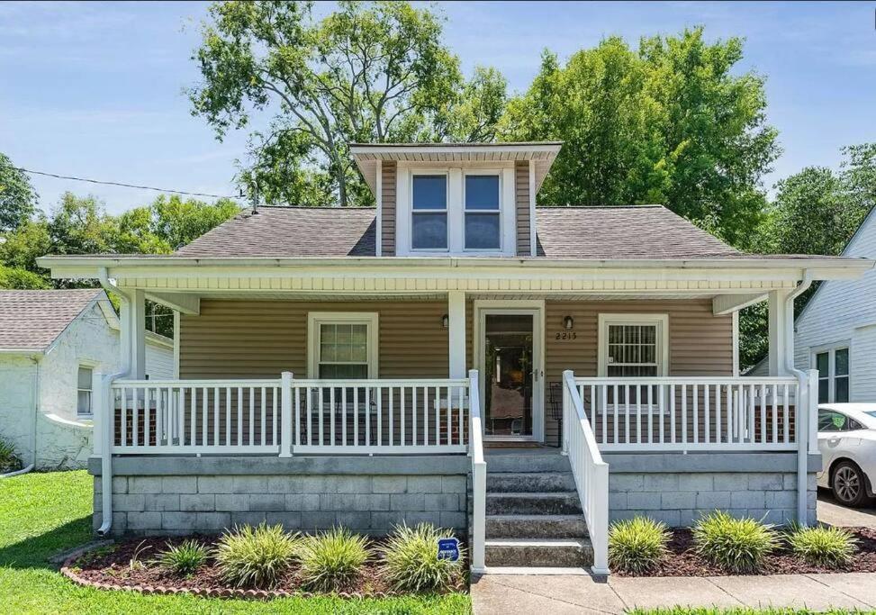 Two Bedroom Cottage Near Nashville-Downtown Exterior photo